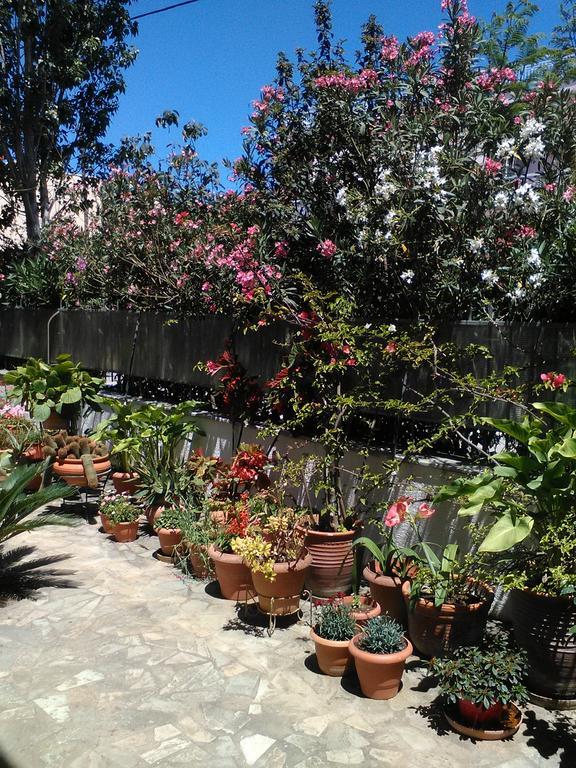 אמרינתוס Aparthotel Iliahtides מראה חיצוני תמונה