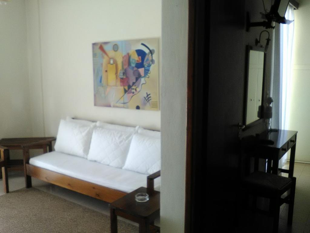 אמרינתוס Aparthotel Iliahtides מראה חיצוני תמונה